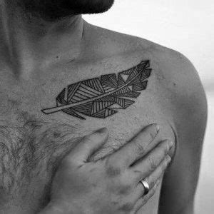 Mejores tatuajes en la clavícula para hombres 2024